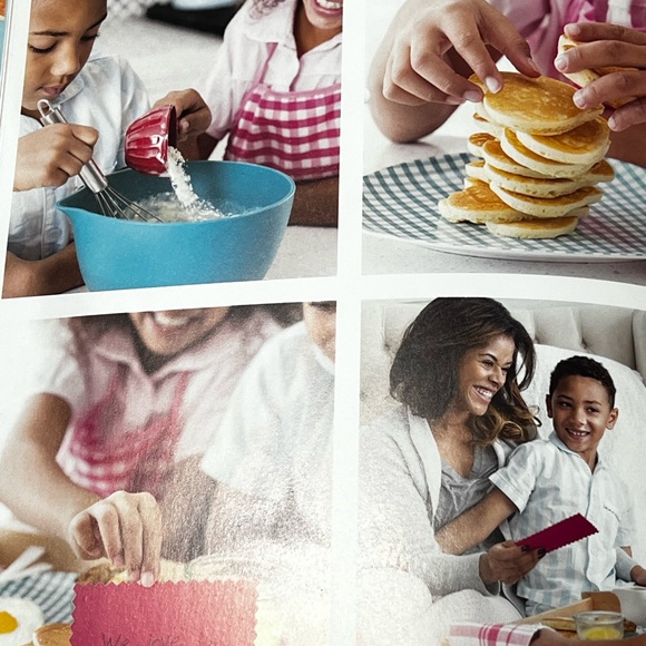 American Girl Breakfast & Brunch Fabulous Recipes to Start Your Day NWOT - Picture 7 of 10